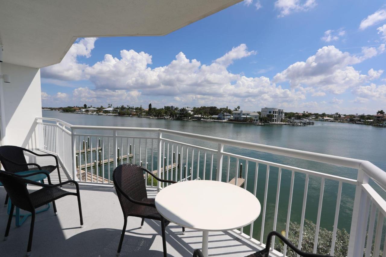 Oceana 305 East Villa St. Pete Beach Exteriör bild