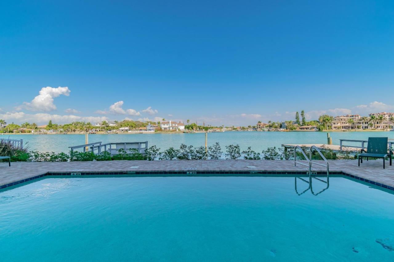 Oceana 305 East Villa St. Pete Beach Exteriör bild